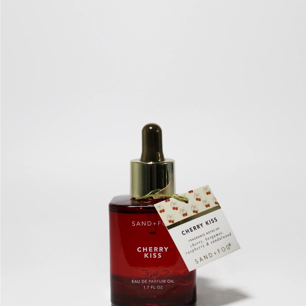Sand and Fog  Cherry Kiss Parfum Oil